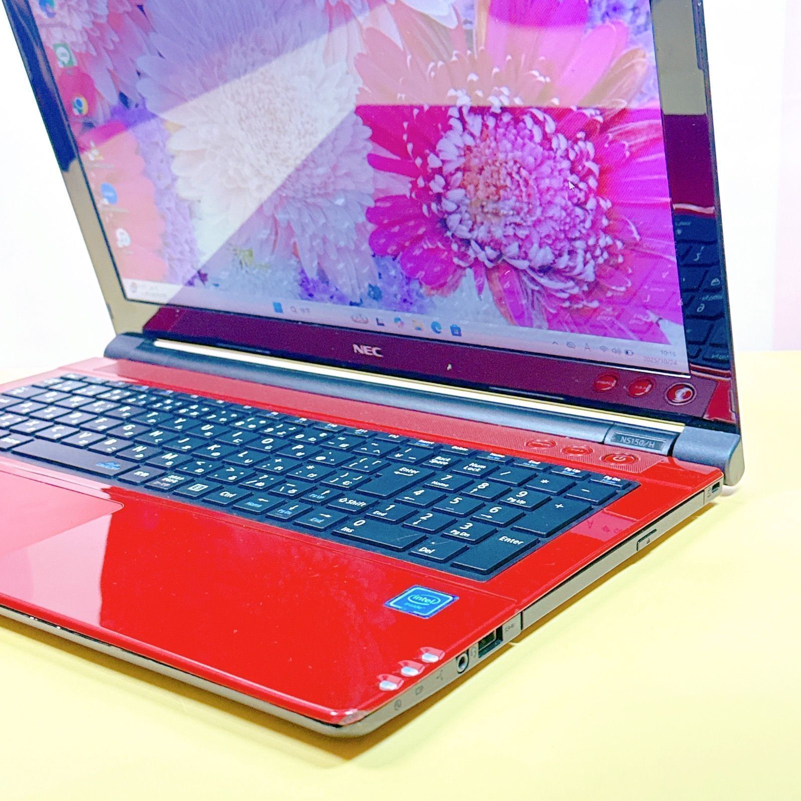 Windows11✨新品高速SSD搭載✨薄型でお洒落 ノートパソコン✨カメラ付