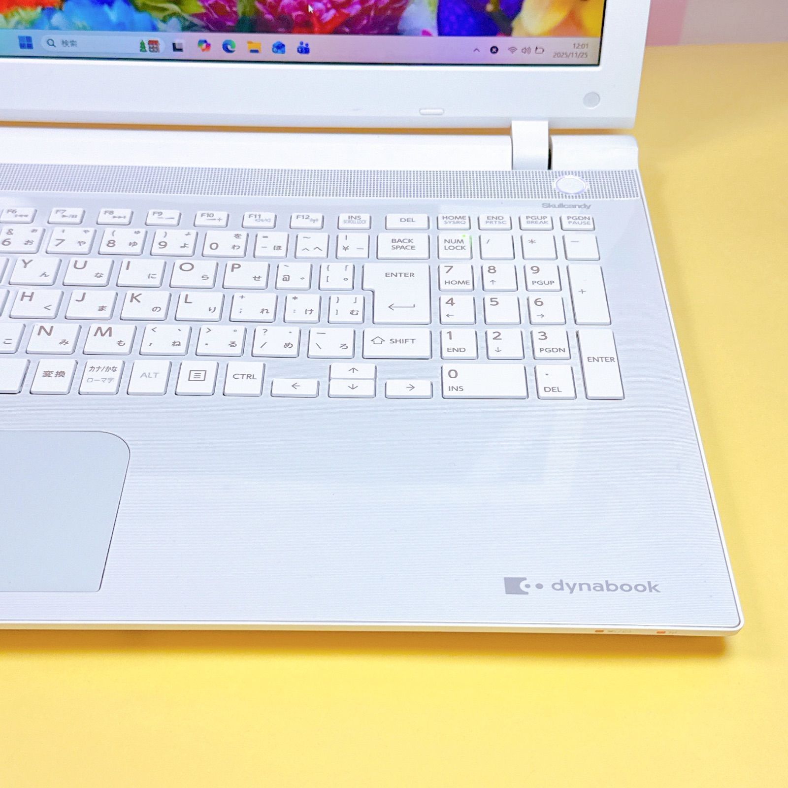 👍初心者に最適✨新品SSDで爆速！Windows11✨設定済カメラ付薄型ノート