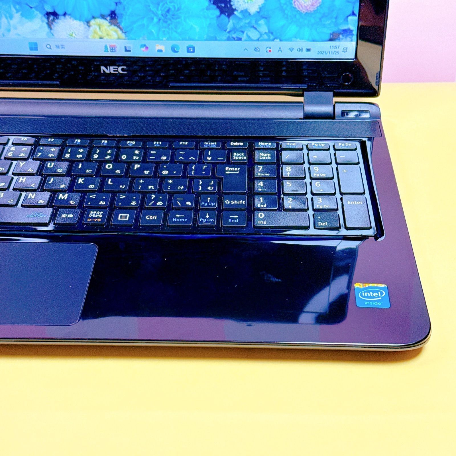 新品爆速SSDで起動高速✨windows11 ノートパソコン 薄型カメラ付き