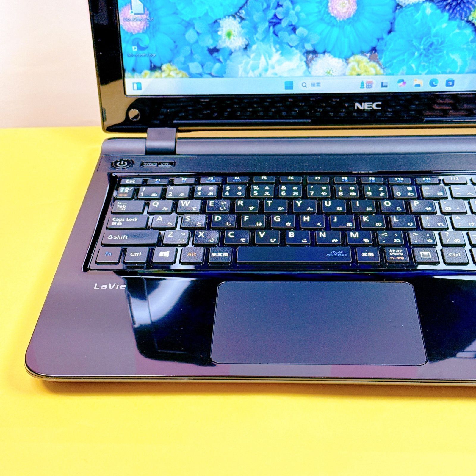 新品爆速SSDで起動高速✨windows11 ノートパソコン 薄型カメラ付き