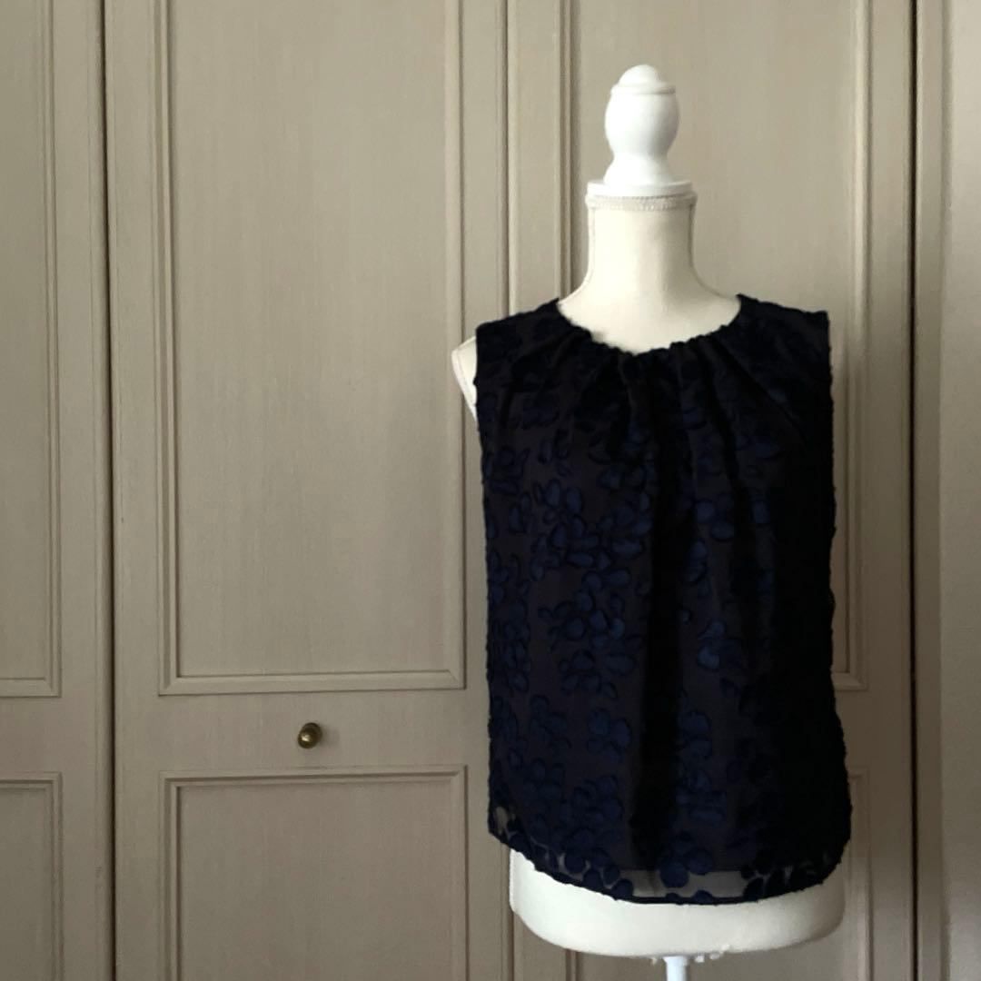 エポカ EPOCA 花柄 総柄 ブラウス シャツ トップス お呼ばれ デート オフィスカジュアル 食事会 お出かけ 上品 ノースリーブ