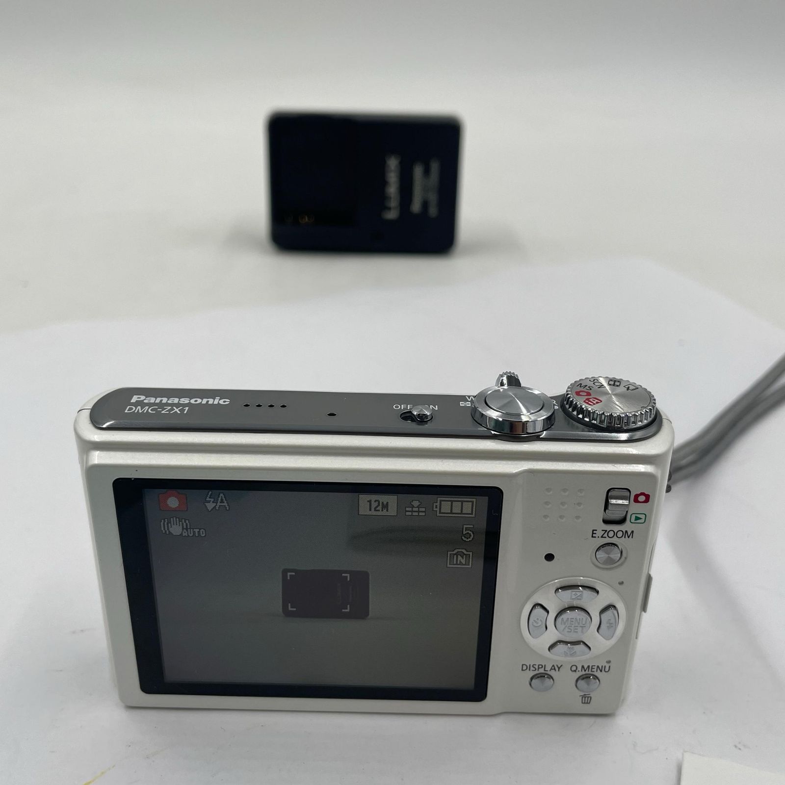 Panasonic パナソニック デジタルカメラ LUMIX 8x OPTICAL ZOOM DMC