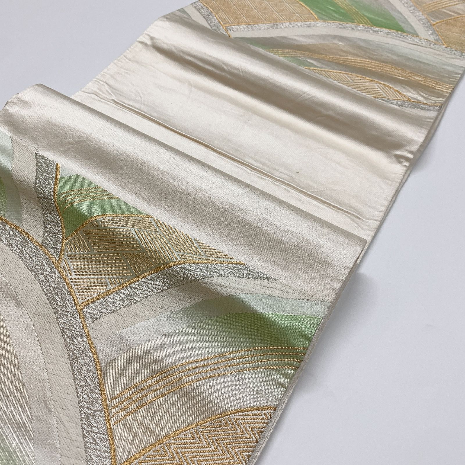 6064］袋帯 青海波吉祥文様 金銀糸 未仕立て 六通 正絹 着物