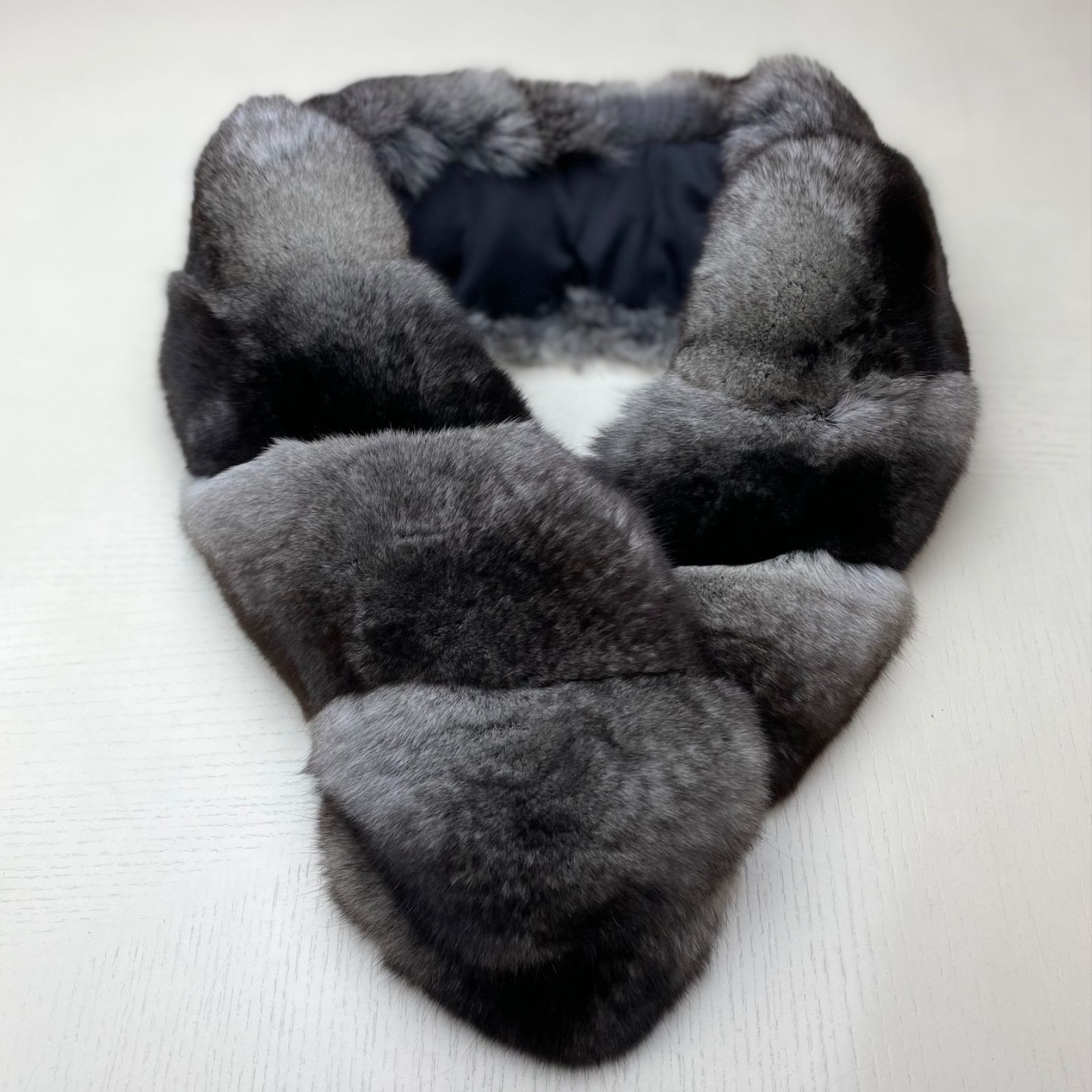 クリスマスフェア🎄🎁特別出品‼︎ CHINCHILLA チンチラ マフラー 日本