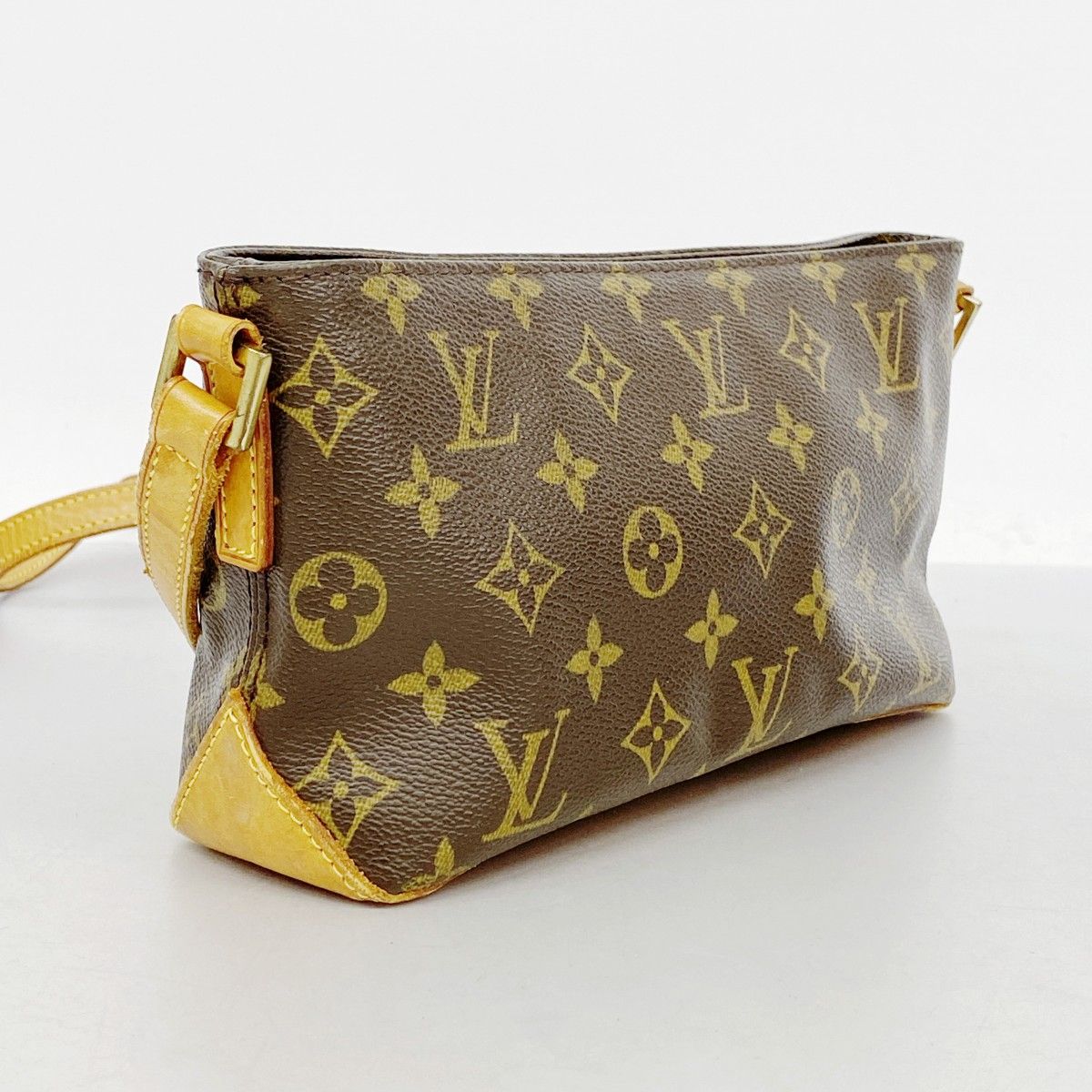 5oe5826】ルイヴィトン ショルダーバッグ モノグラム トロター M51240