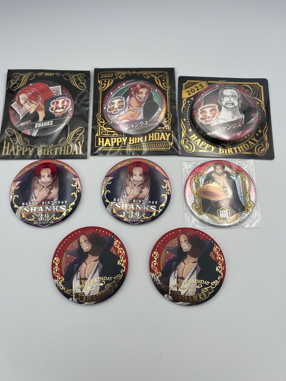 ONE PIECE シャンクス 缶バッジ 8個セット - メルカリ