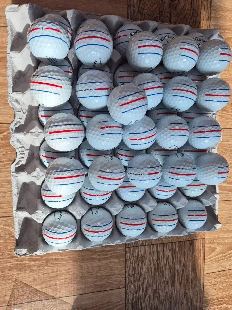 キャロウェイ クロムソフト 3線 ロストボール 102000円