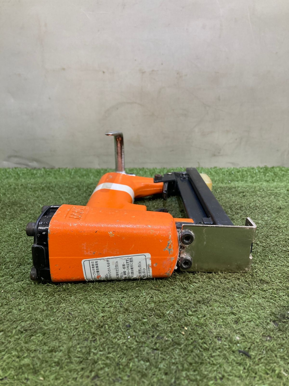  品 0921 MAX マックス 常圧ステープル用エアネイラ TA 20 A 422 Jキュウオン 釘 ステープル ネイル エアーツール