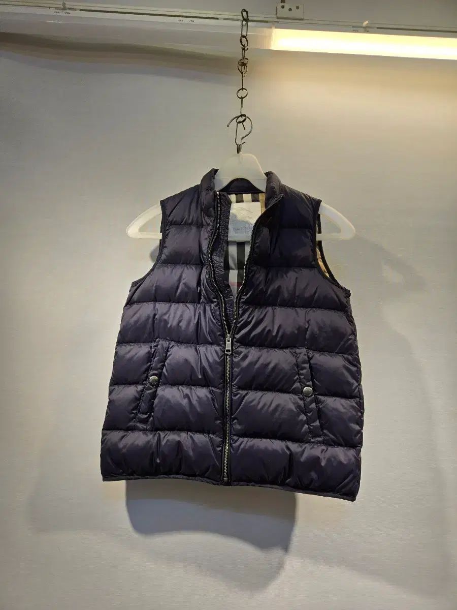 バーバリー ネイビー ダウン ベスト