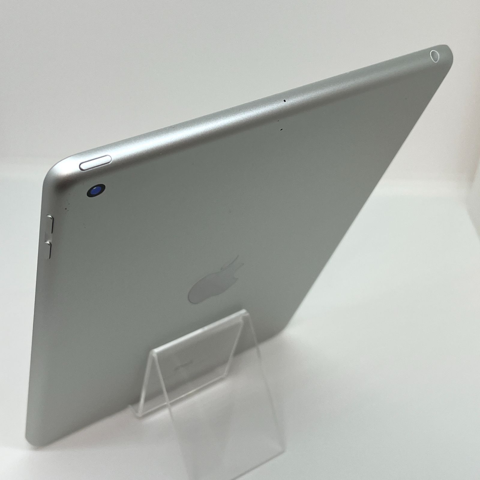 良品】iPad 節約 (第5世代) Wi-Fiモデル 32GB シルバー 9.7インチ