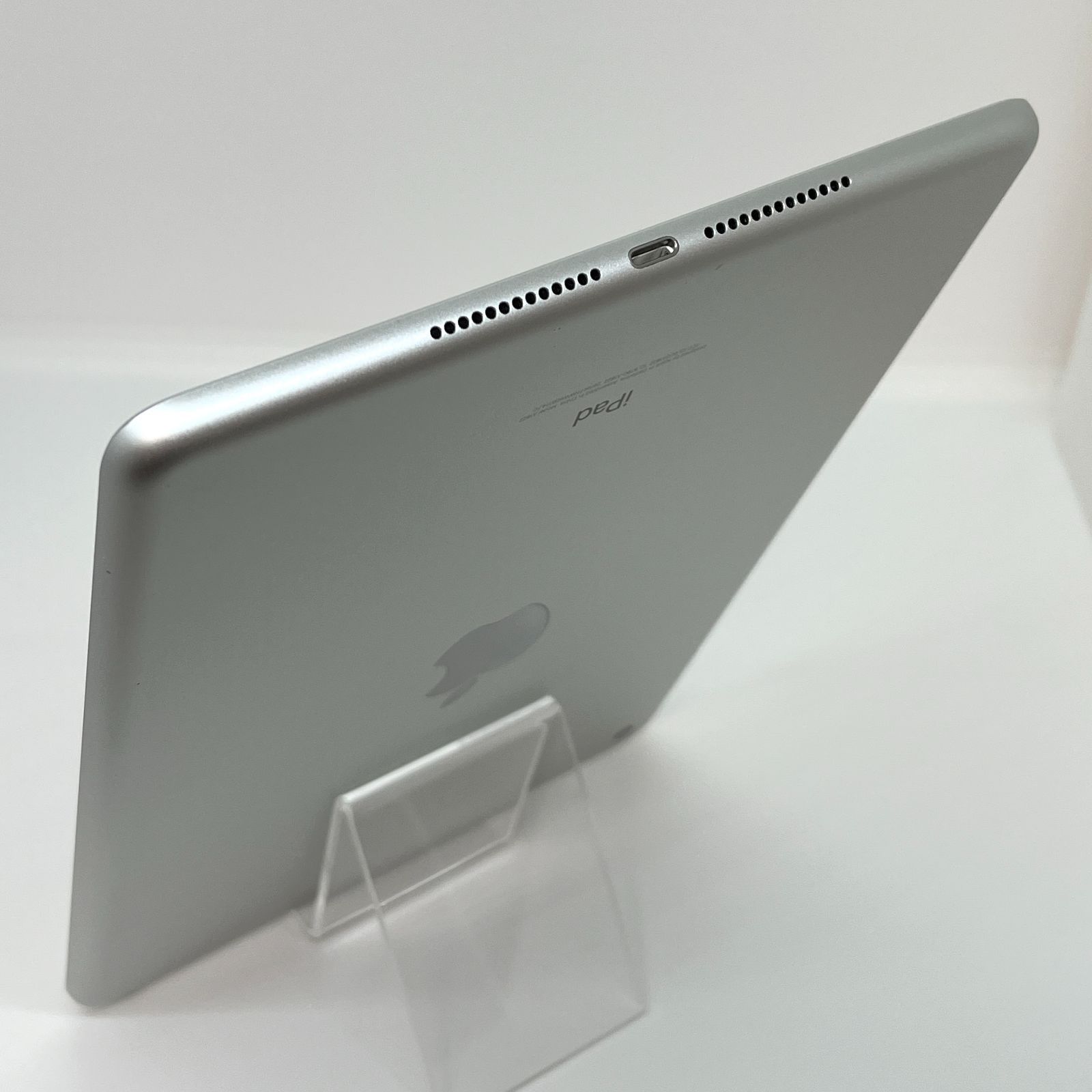 良品】iPad 節約 (第5世代) Wi-Fiモデル 32GB シルバー 9.7インチ