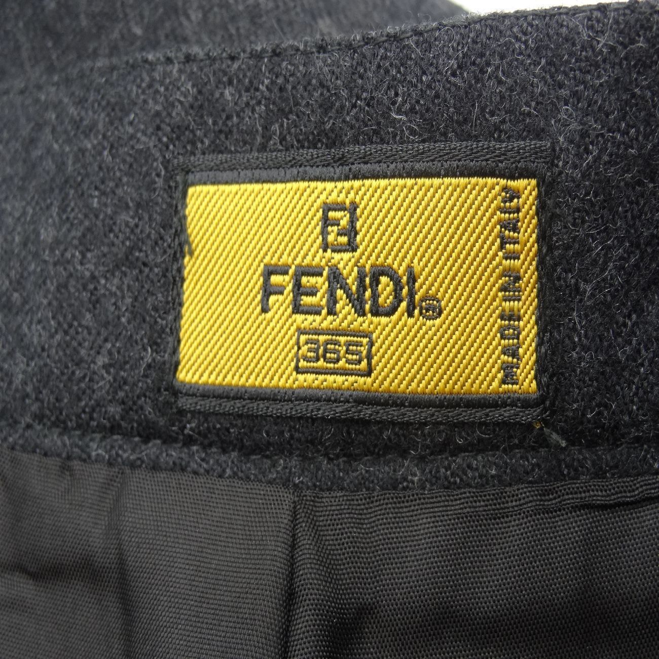 FENDI（フェンディ）イタリア製 レディース ウール スカート カーフ