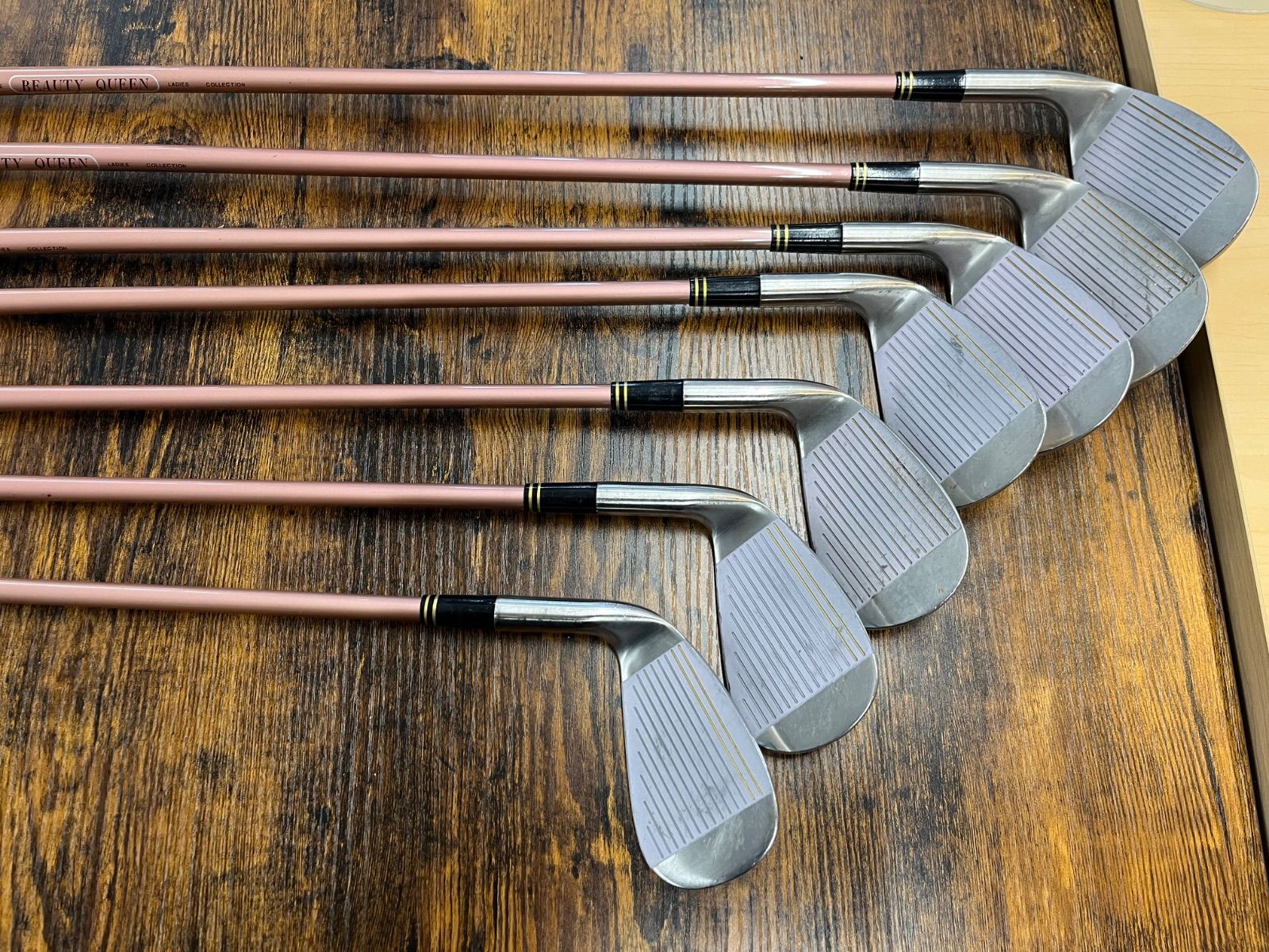 BEAUTY QUEEN レディース クラブセット 7本 ビューティークイーン 大特価 初心者向け】レディースゴルフセット - メルカリ
