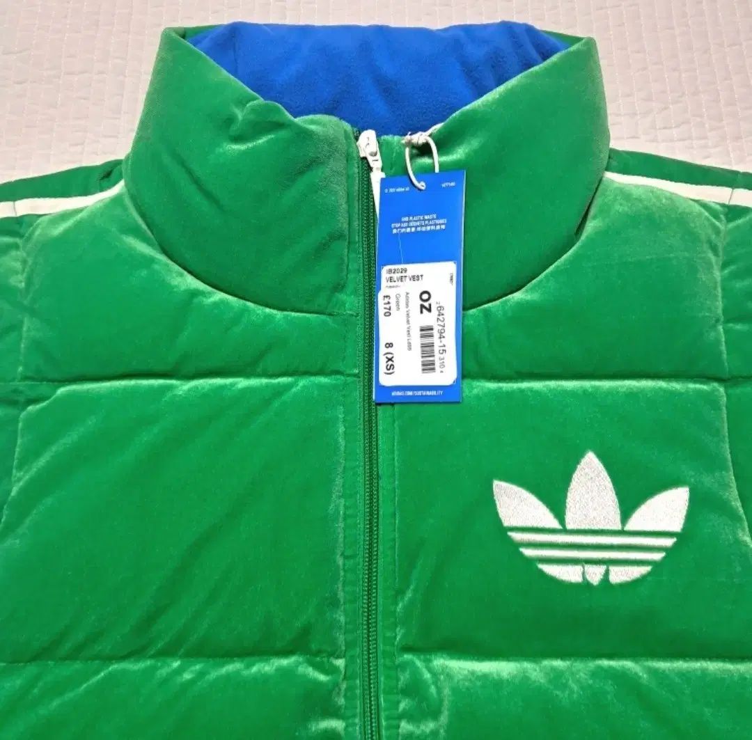 値引き交渉))アディダス ツアーベルベット ダウンベスト IB2029
