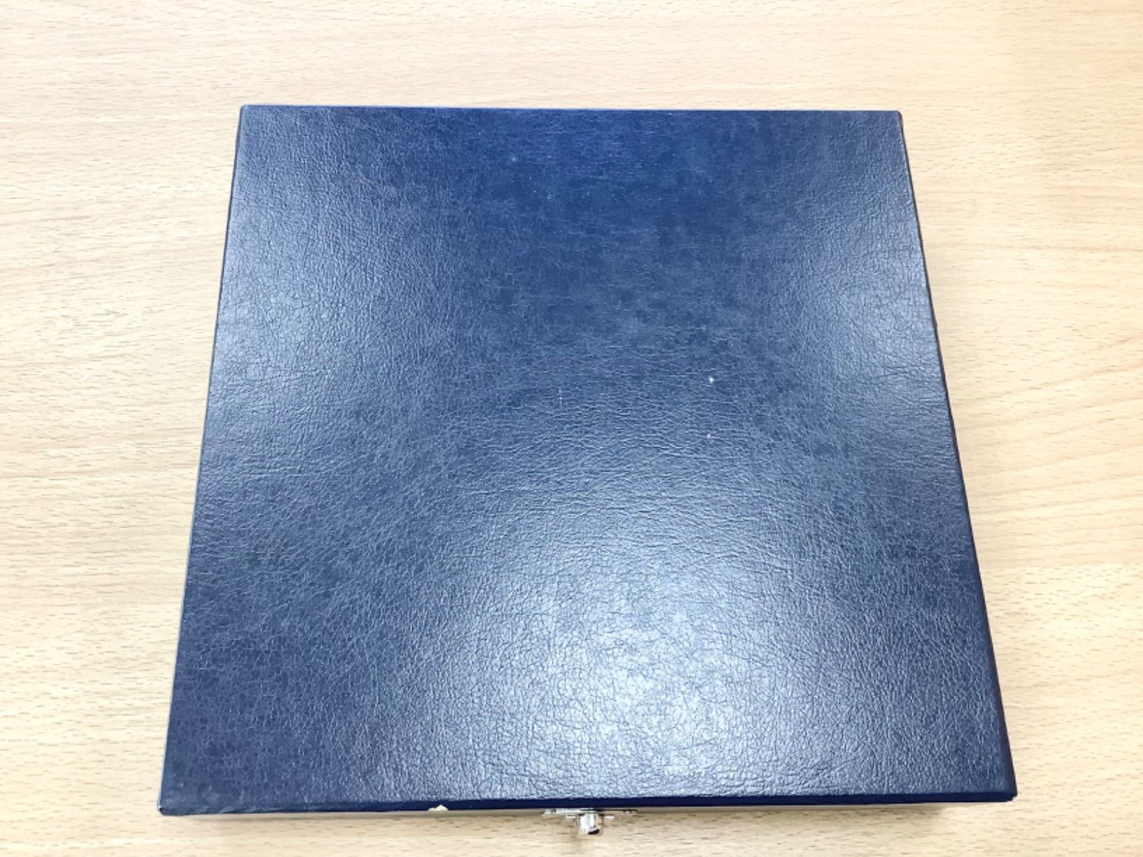 G1507箱ありマイセン 2000年 メモリアルプレート - メルカリ