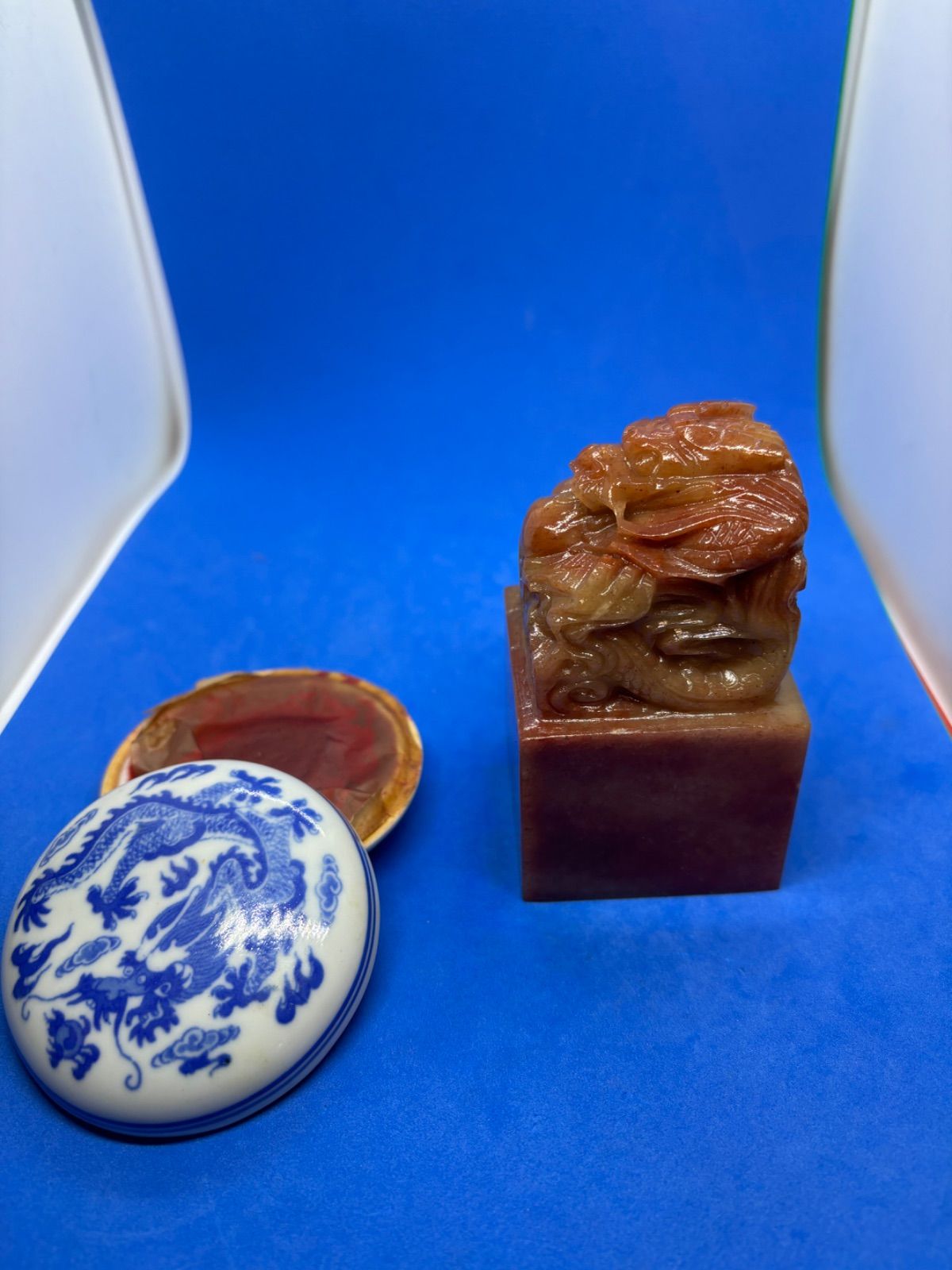 極美品 寿山石 印章 精雕“龙吐珠” 50×50×87mm 極美品 寿山石 印章 精雕“龙吐珠” 50×50×87mm - メルカリ