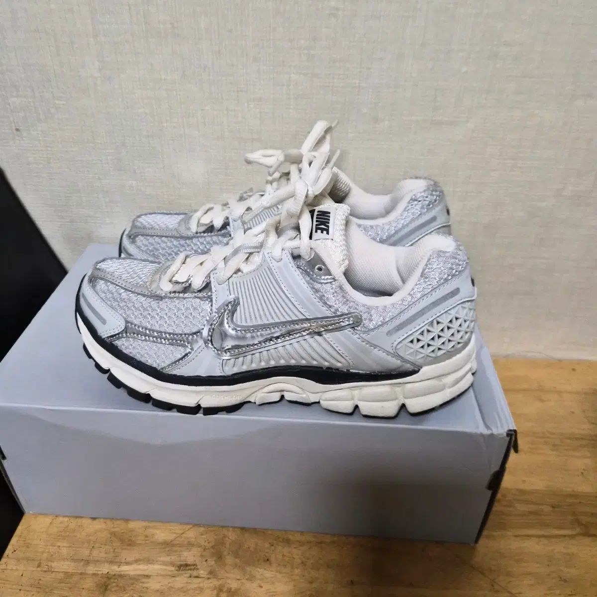 ナイキ ボメロ5 ほぼ