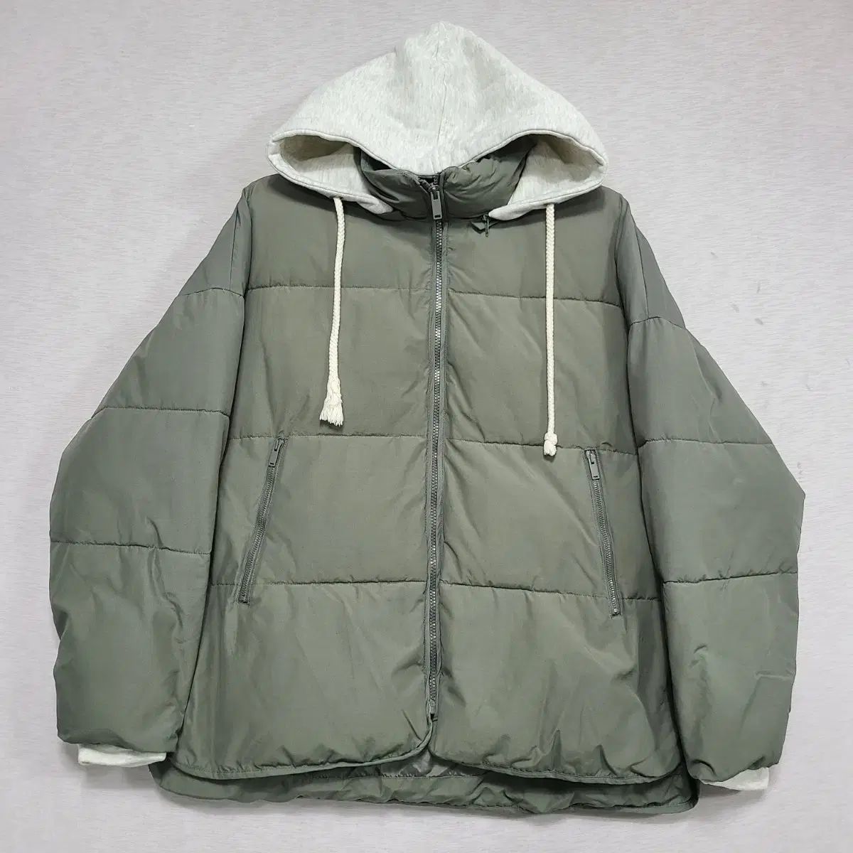 エイトセカンズ オーバーサイズ カーキ ダウンジャケット レディース95