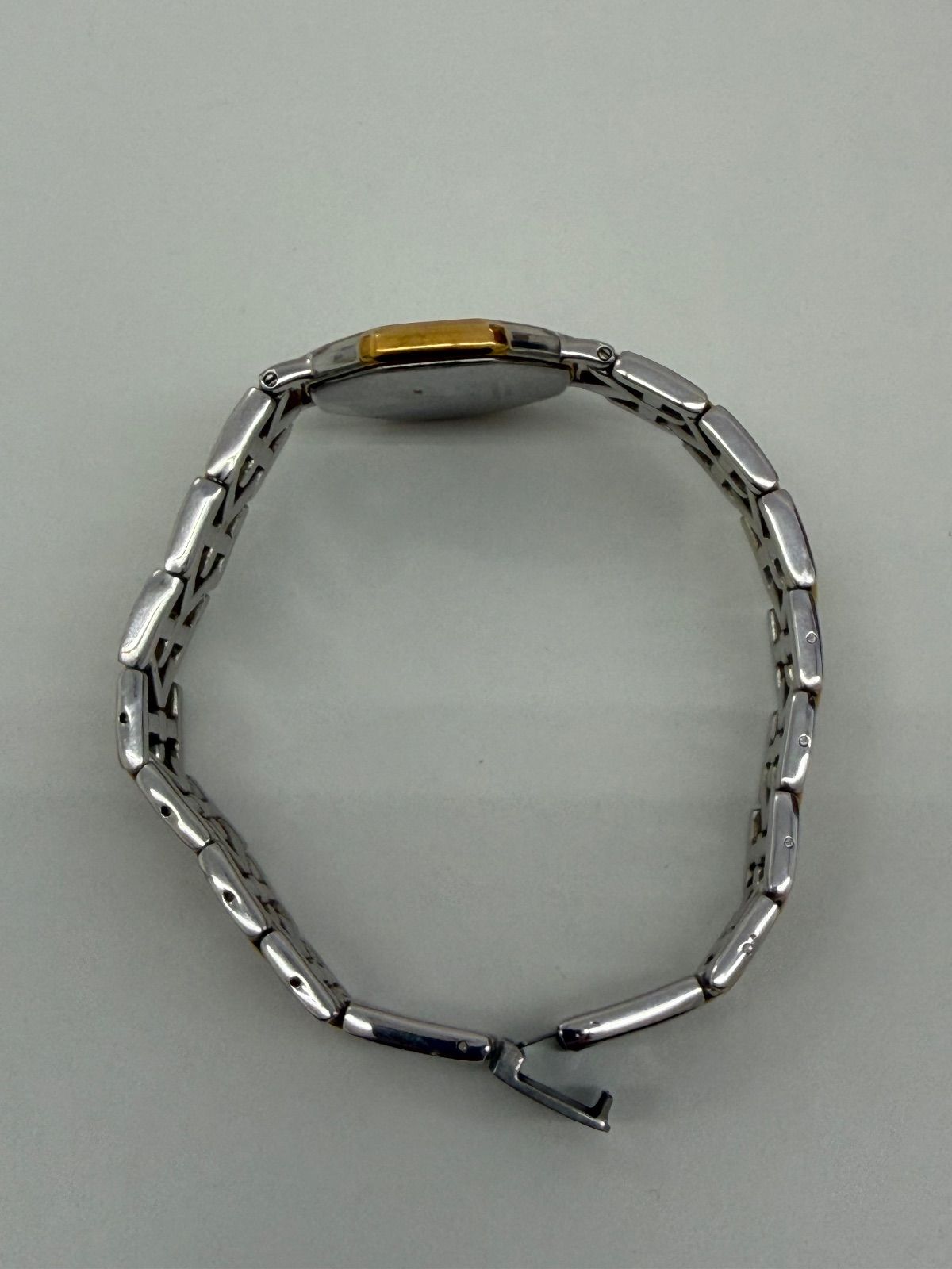 ロゴベルト腕時計