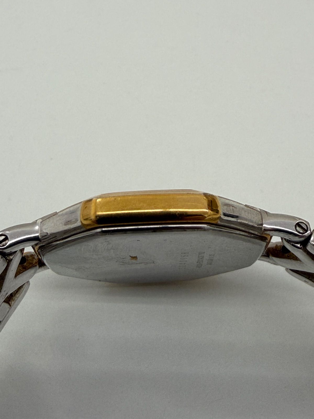 オクタゴン ロゴベルト腕時計