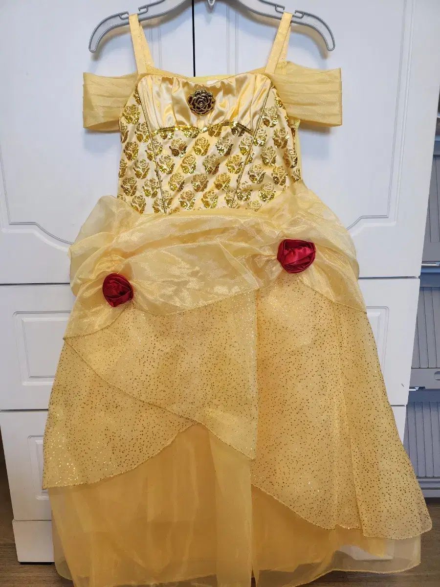 ディズニープリンセス プリンセス ドレス 黄色 ディズニー アナと雪の