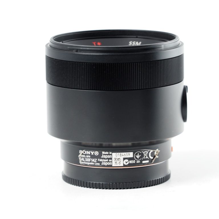 ソニー 単焦点レンズ