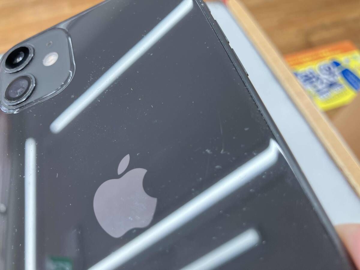 MWLT2J/A iPhone 11 64GB ブラック docomo - メルカリ