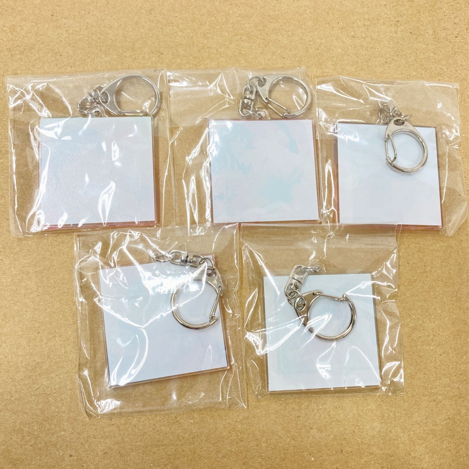 アクリルキーホルダー　５種セット 広店】AZKi 声音エントロピー アクリルキーホルダー 5種セット