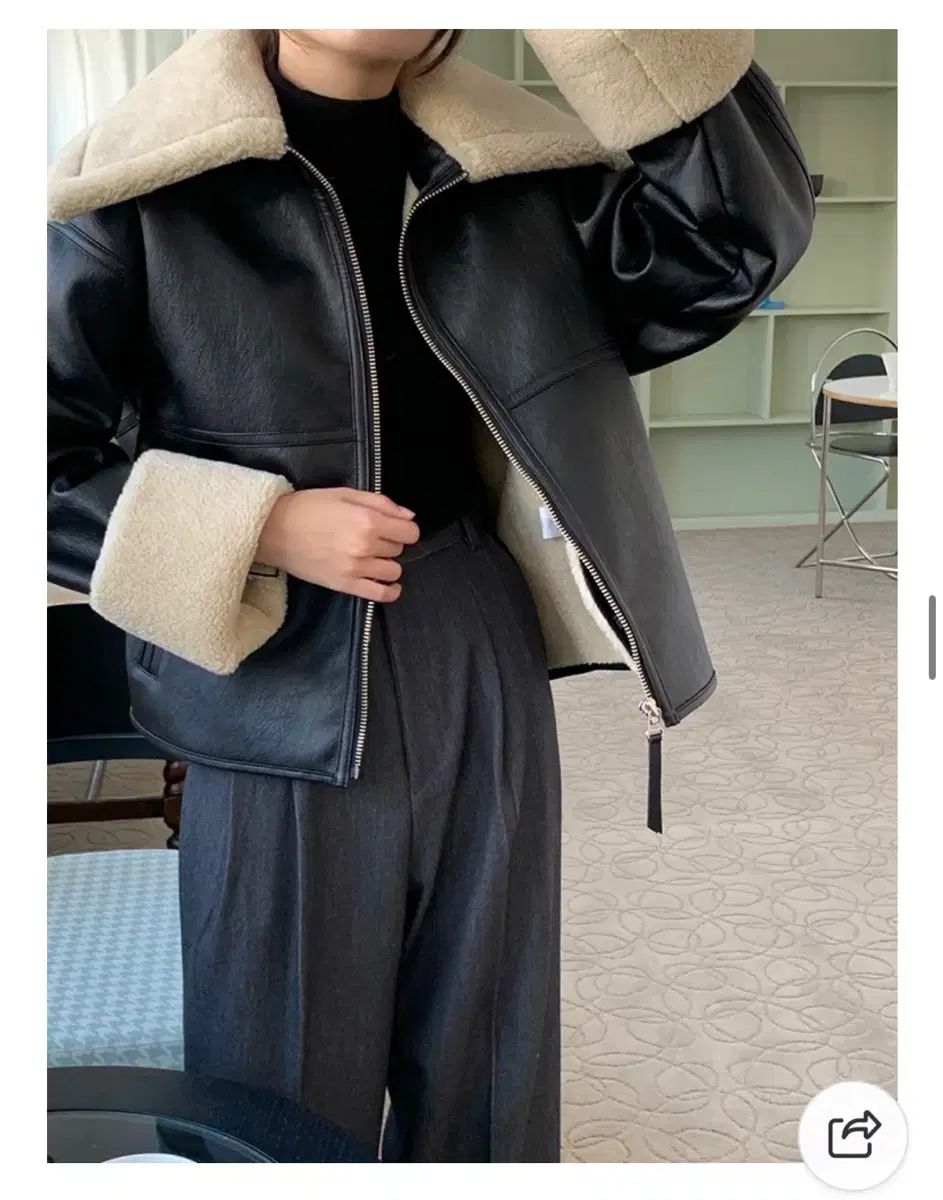 UNDERSTANDING ムートン