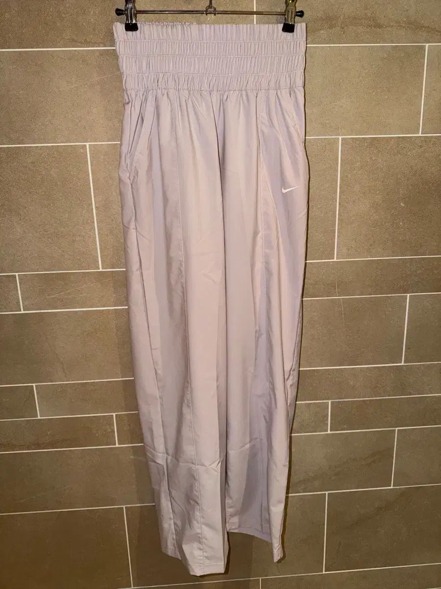 ナイキ ピンクベージュ ピンクコア サウナスーツ トレーナー ズボン ウィンドブレーカー ジョガー