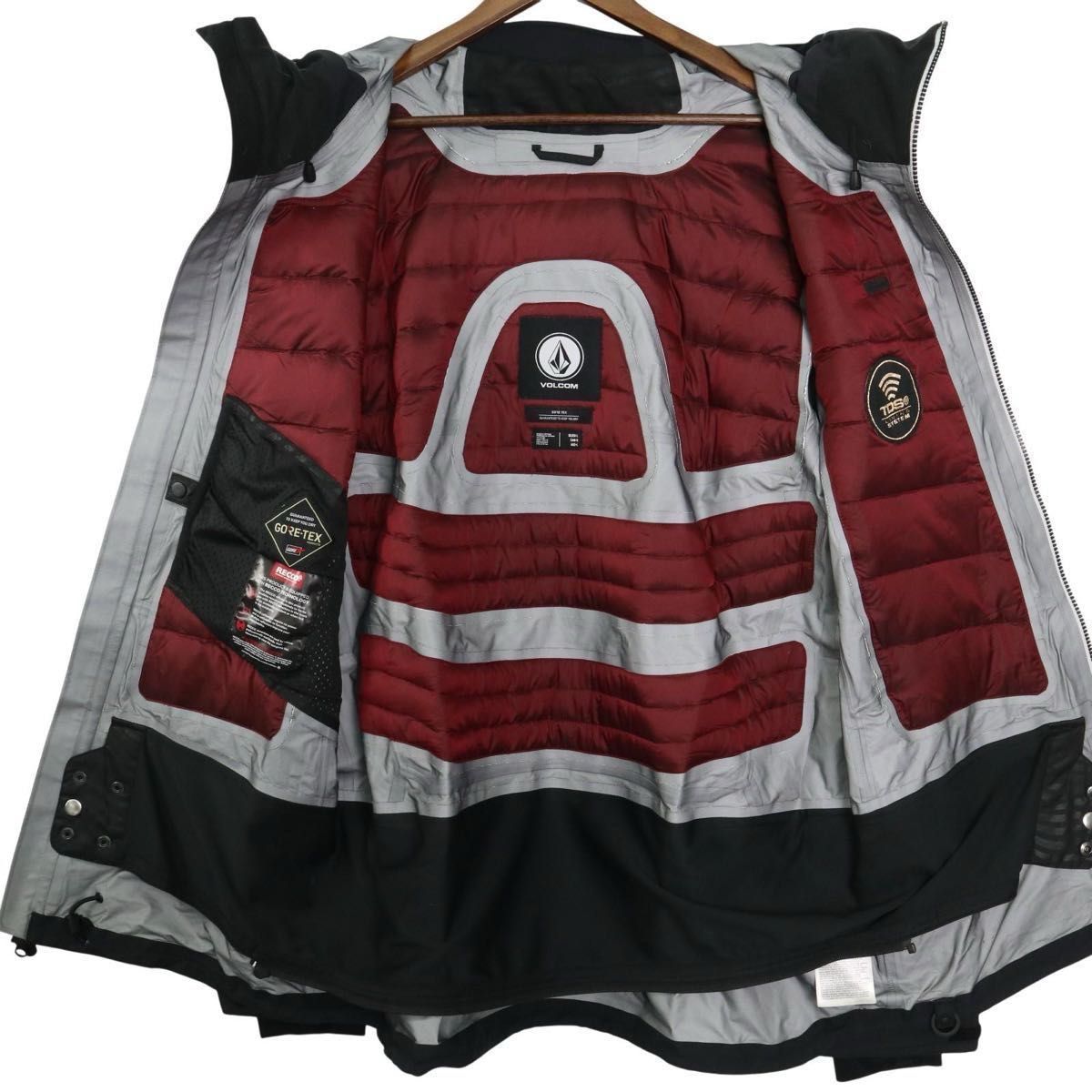 VOLCOM ボルコム GORE-TEX×RECCO搭載 TDSスノーボードジャケット L 黒 防水モデル スノボ