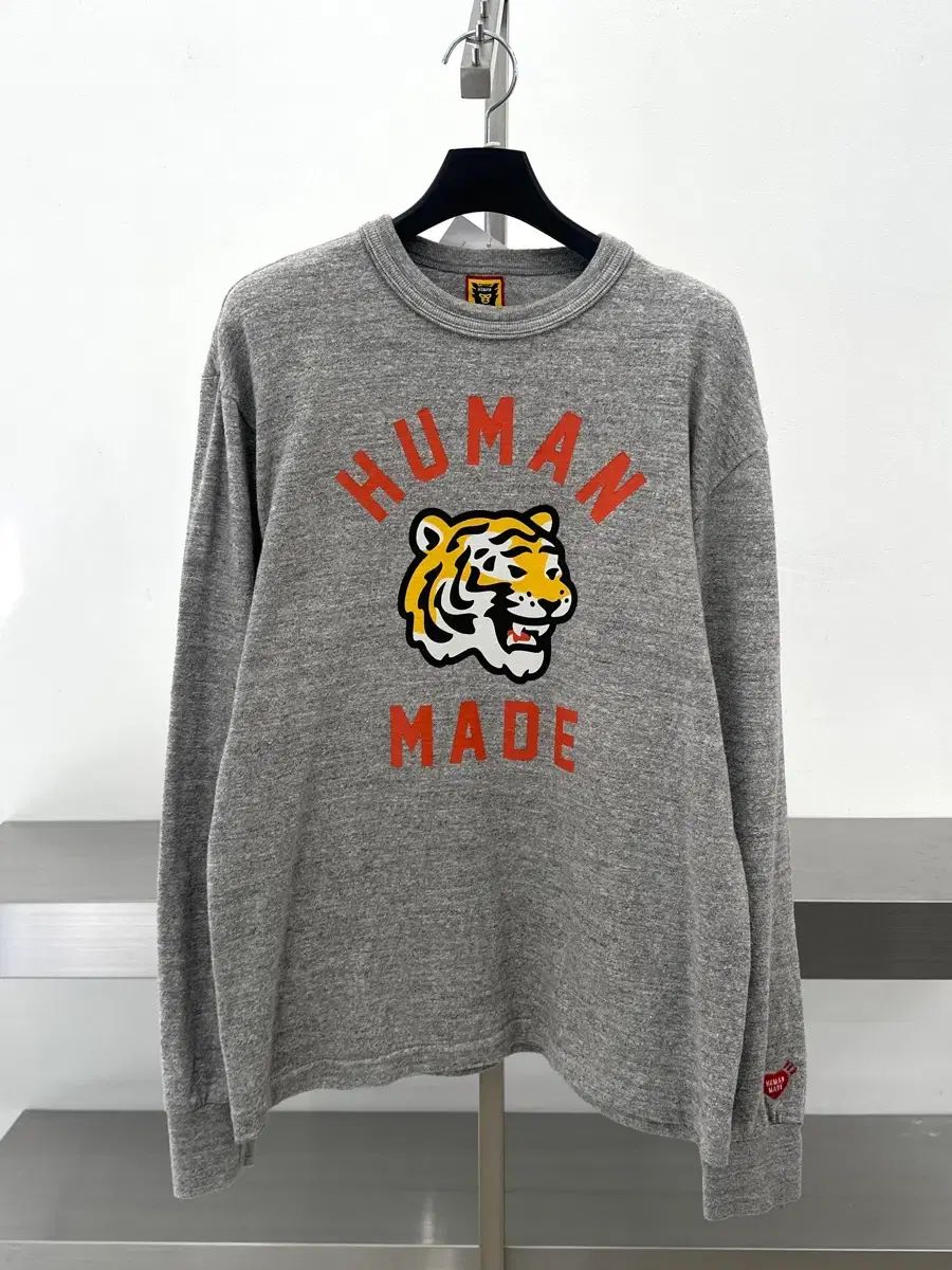 HUMAN MADE タイガー グレー 小売業者 ロングスリーブ HUMAN MADE トラ
