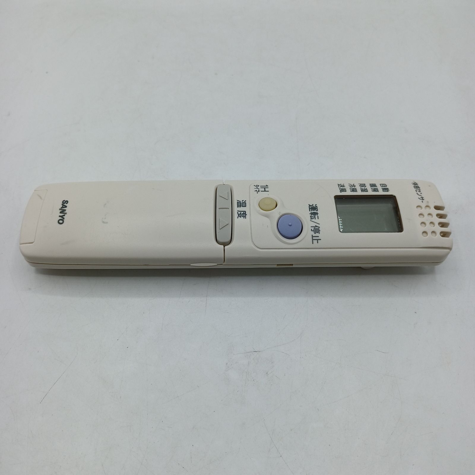 198 RCS-ZP1 SANYO エアコン用リモコン 中古動作品 - メルカリ