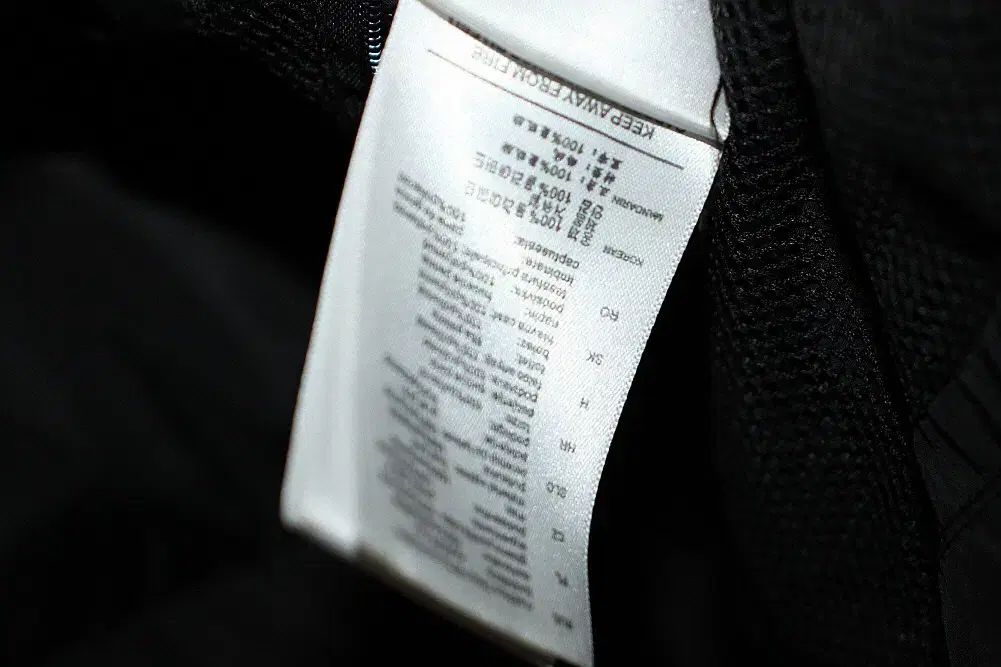 オークリー カモフラージュ ダウン アウター ウリ100