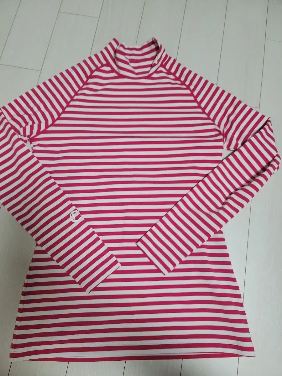 キャロウェイ ゴルフ リアルピンク/白 ストライプ タートルネック