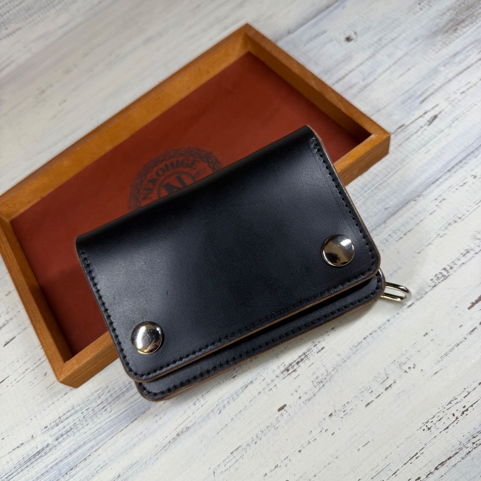 トラッカーウォレット ショート 2.5層】 ホースバット 茶芯 シルバー