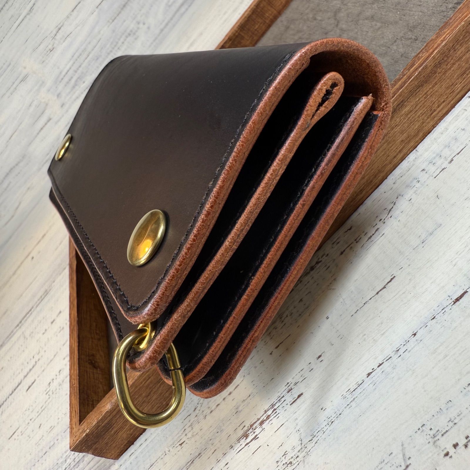 【トラッカーウォレット ロング 3層】 ブラック 北米 茶芯 ゴールド トラッカーウォレット ロング 3層】 ブラック 茶芯 ゴールド