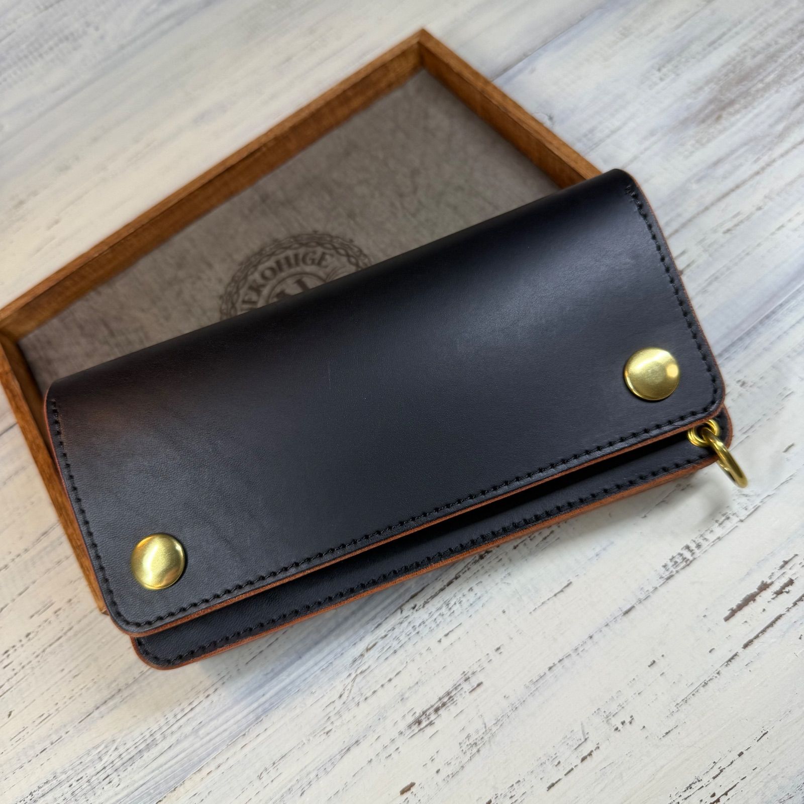 トラッカーウォレット ロング 3層】 ブラック 茶芯 ゴールド