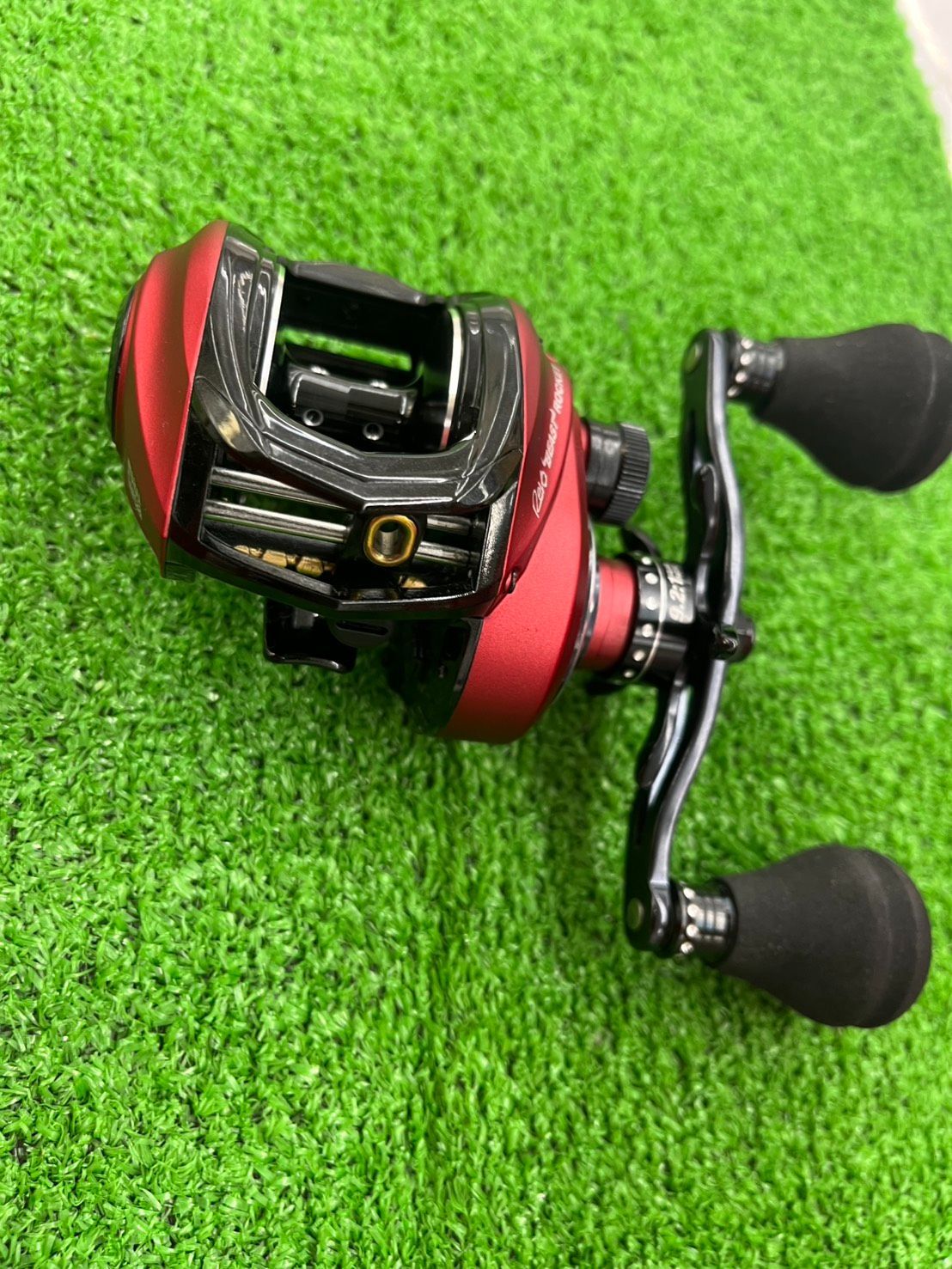 美品]アブガルシア・レボ ビーストロケット(レフトハンドル） - メルカリ