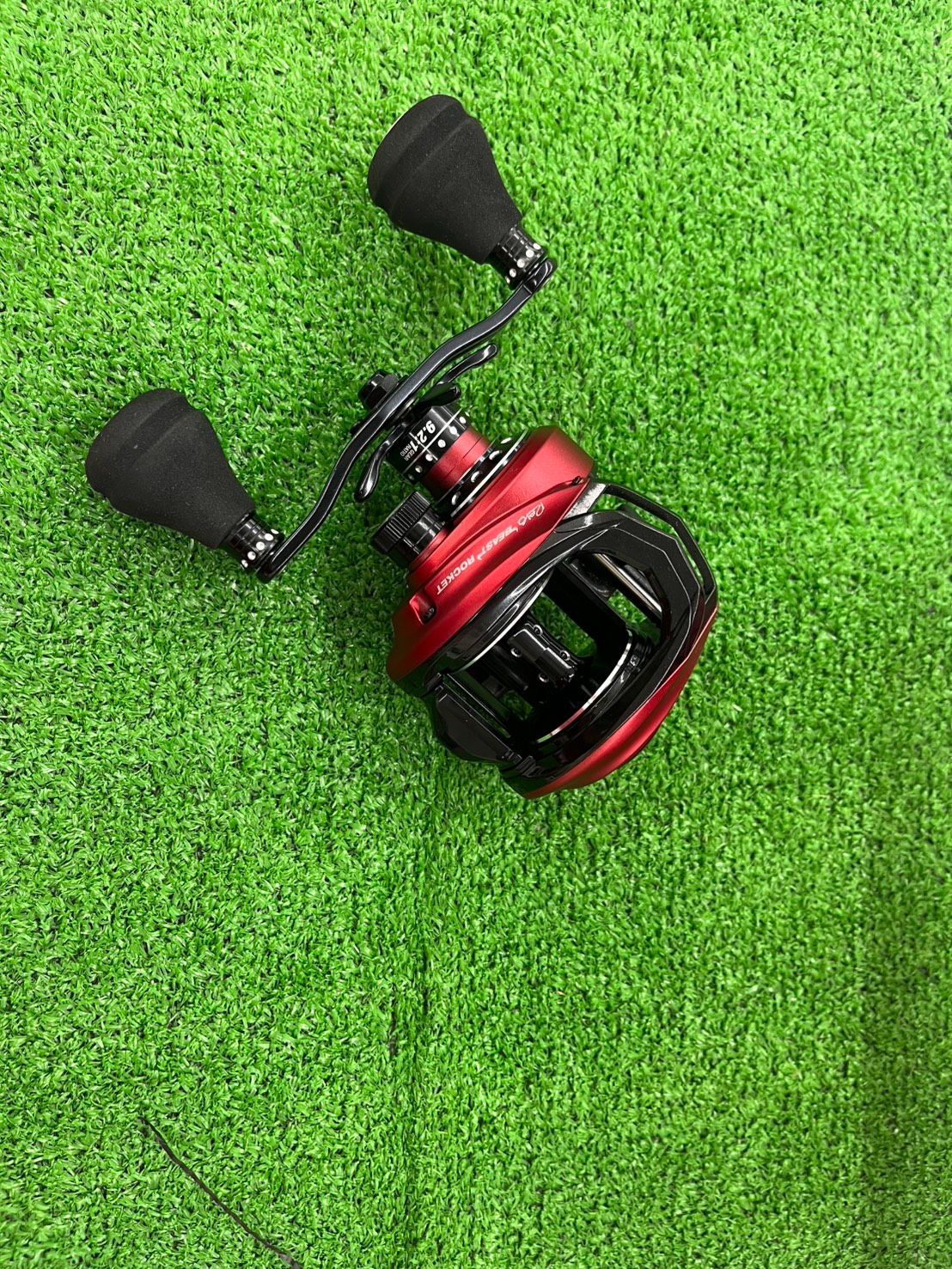 美品]アブガルシア・レボ ビーストロケット(レフトハンドル） - メルカリ