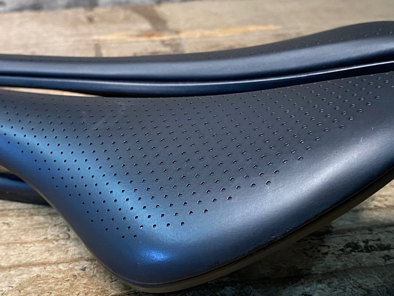 Bontrager AEOLUS PRO サドル155mm カーボンレール JP895 ボントレガー BONTRAGER AEOLUS PRO サドル カーボンレール