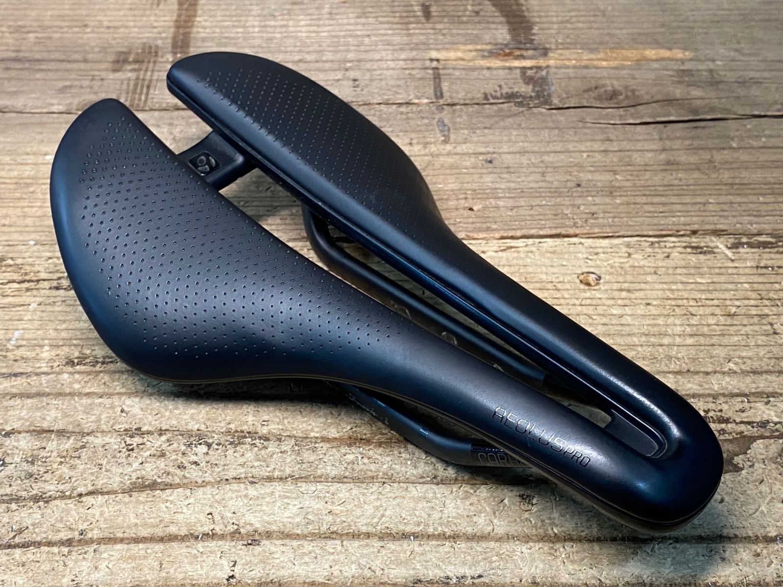 Bontrager AEOLUS PRO サドル155mm カーボンレール JP895 ボントレガー BONTRAGER AEOLUS PRO サドル カーボンレール