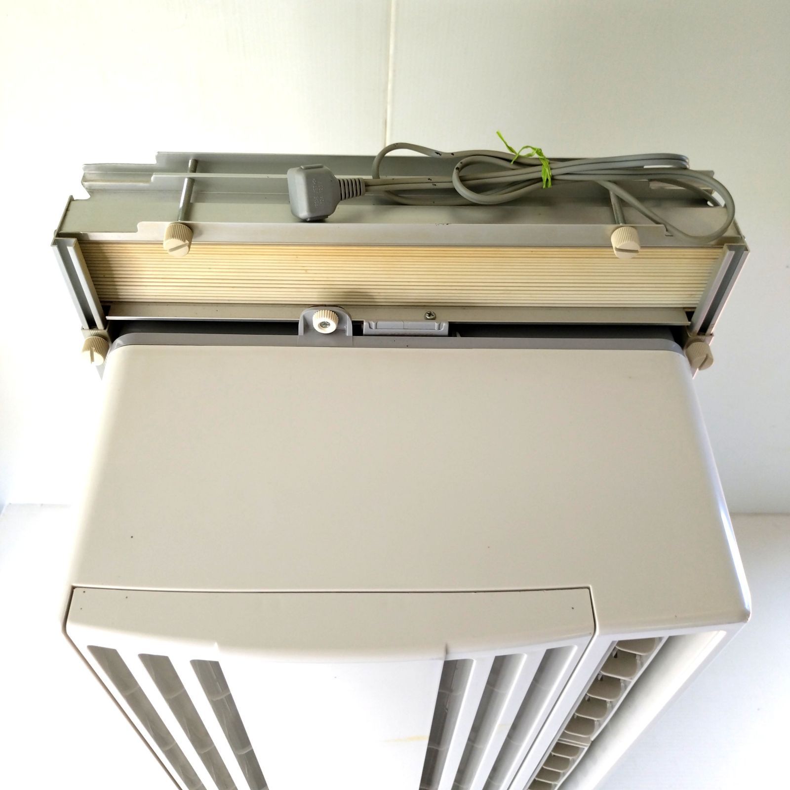 CORONA コロナ 窓用エアコン CW-1620 ウインドエアコン 枠付き