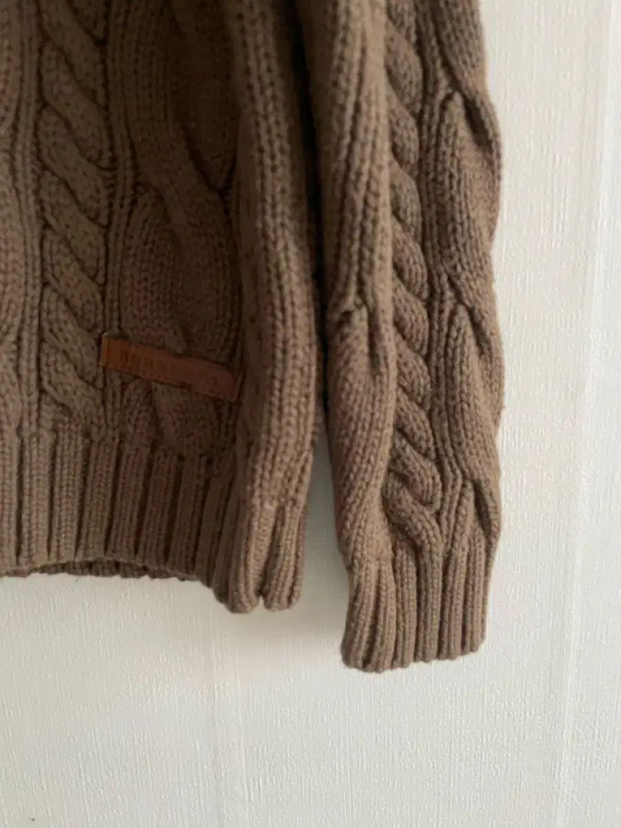  バーバリーキッズ ウールブレンド ケーブル ニット セーター トップス