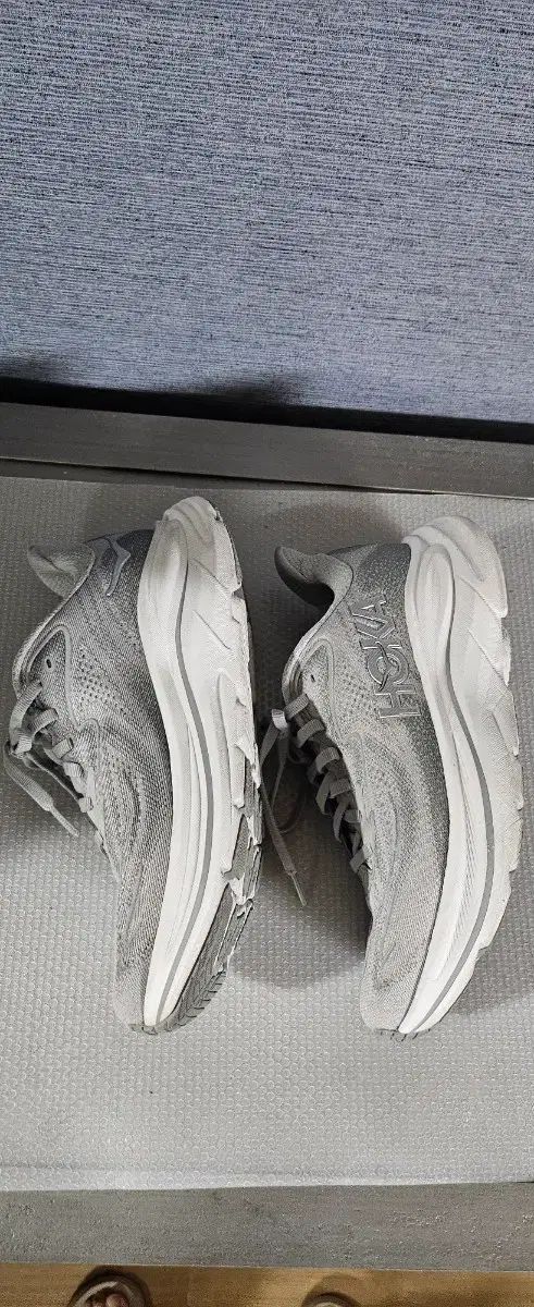 HOKA クリフトン10 23 5 240