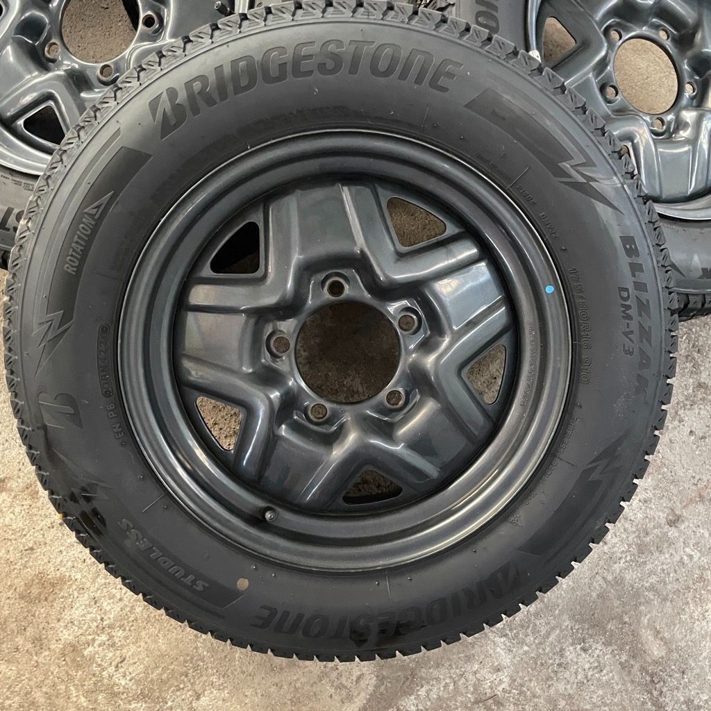 ジムニー スタッドレスDM V 3 2020年 スチールホイールセット4本 175 80 R 16