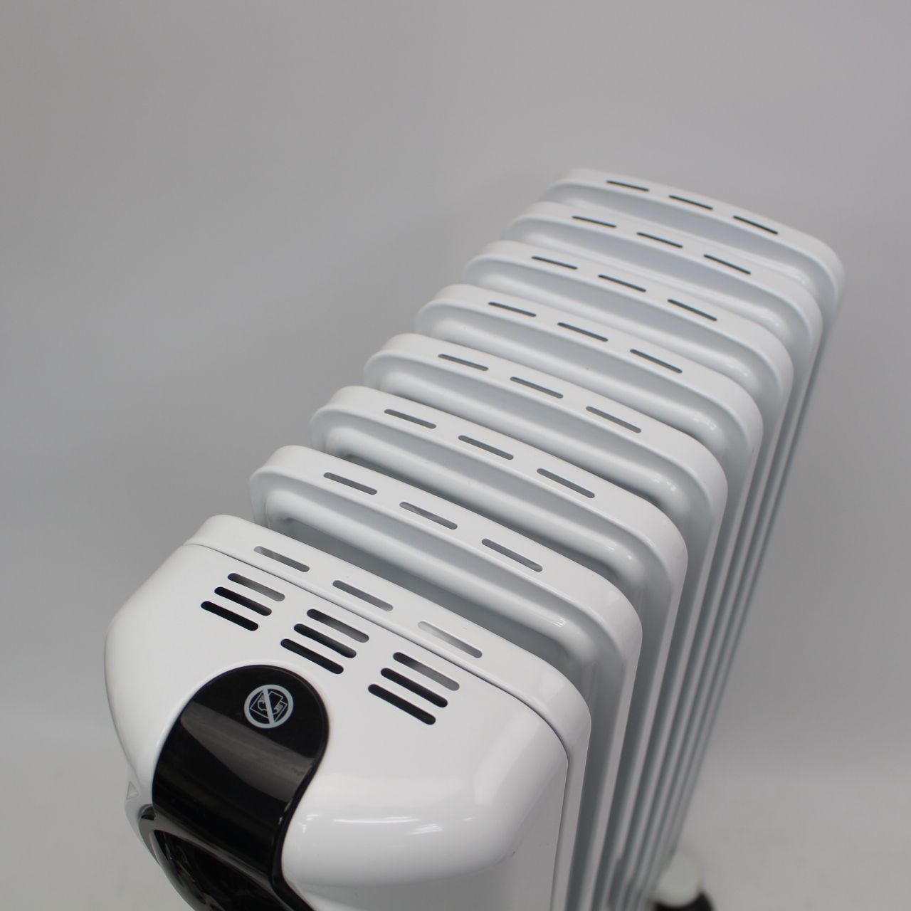 334)【美品】デロンギ DeLonghi JRE0812 オイルヒーター - メルカリ