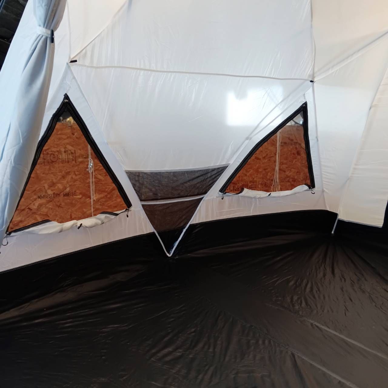 ブラック グレー