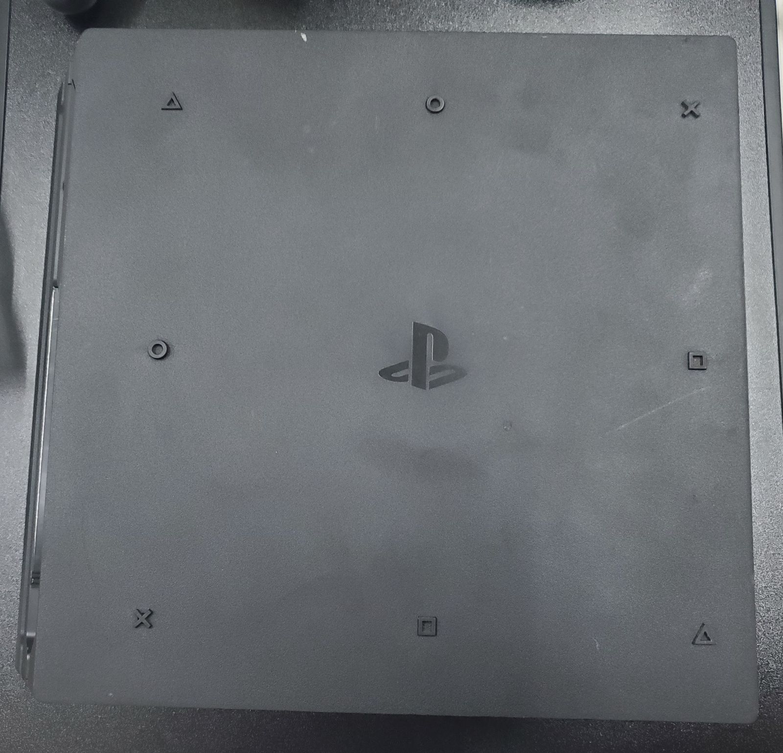 品 PlayStation 4 PRO CUH-7000 B 本体 PS 1 TB