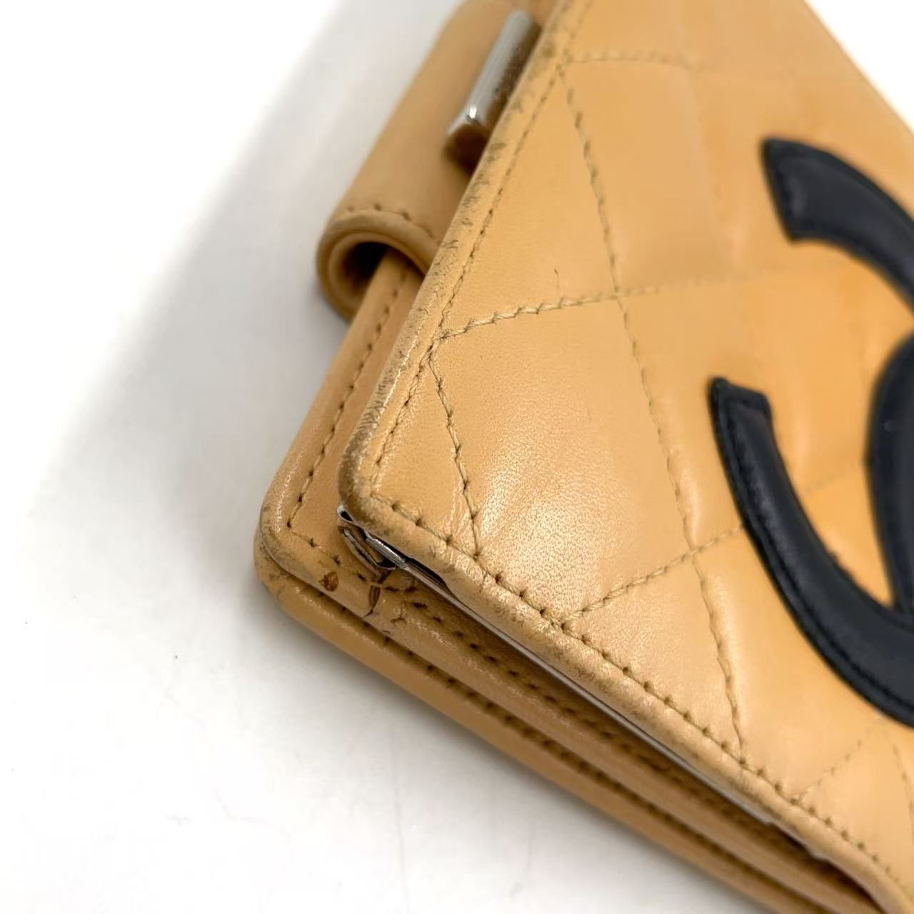 CHANEL ココマーク カンボン 二つ折り財布 9番台 レザー CHANEL ココマーク カンボン 二つ折り財布 9番台 レザー